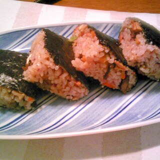 おにぎらず（山菜釜飯・かち栗）